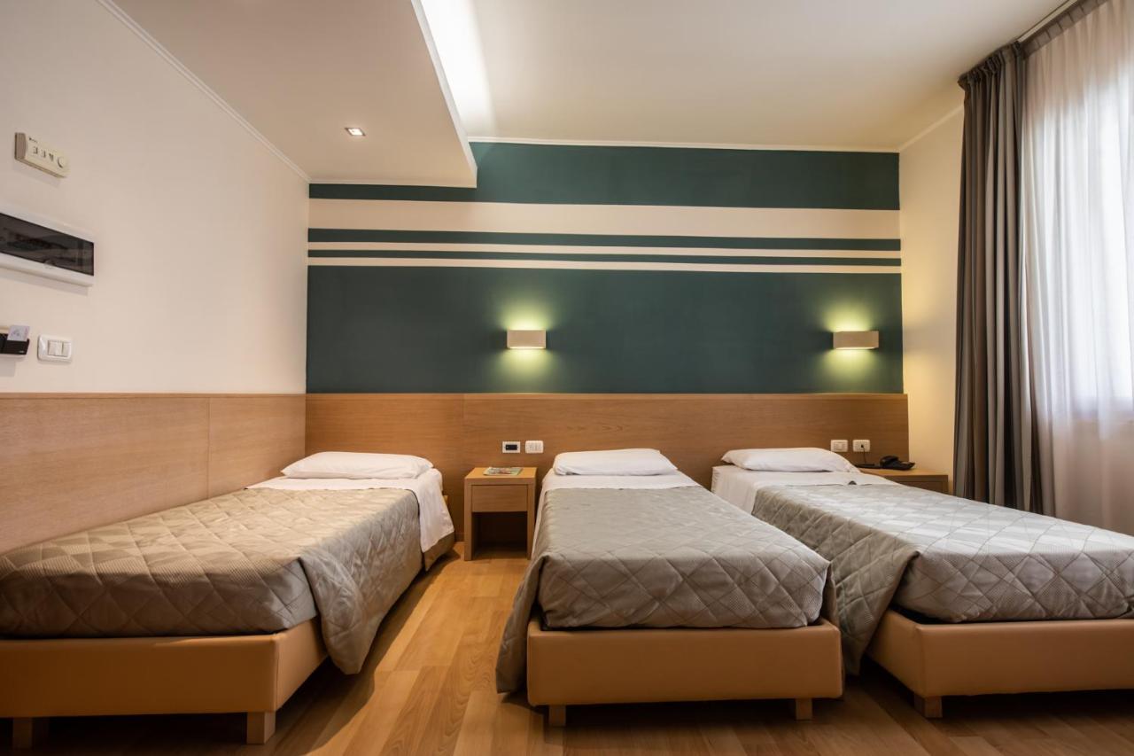 Hotel Centro Benessere Gardel アルタ・テルメ エクステリア 写真