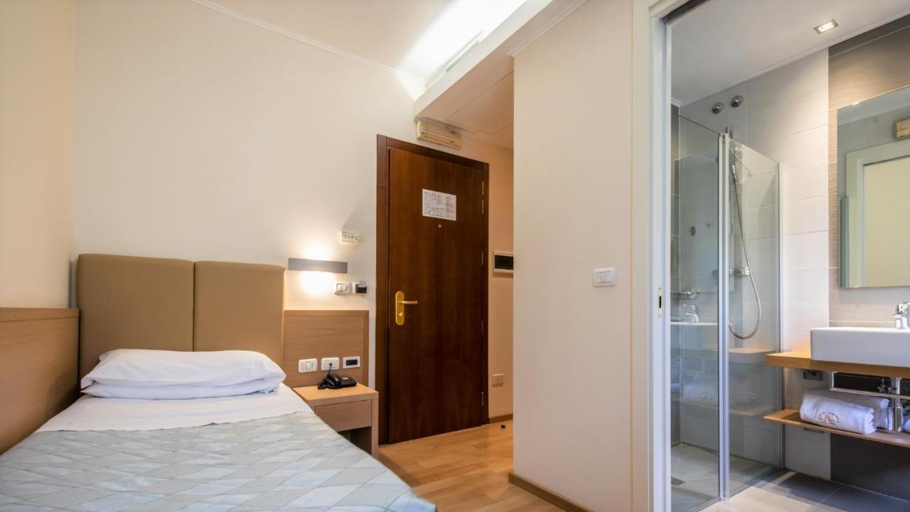 Hotel Centro Benessere Gardel アルタ・テルメ エクステリア 写真