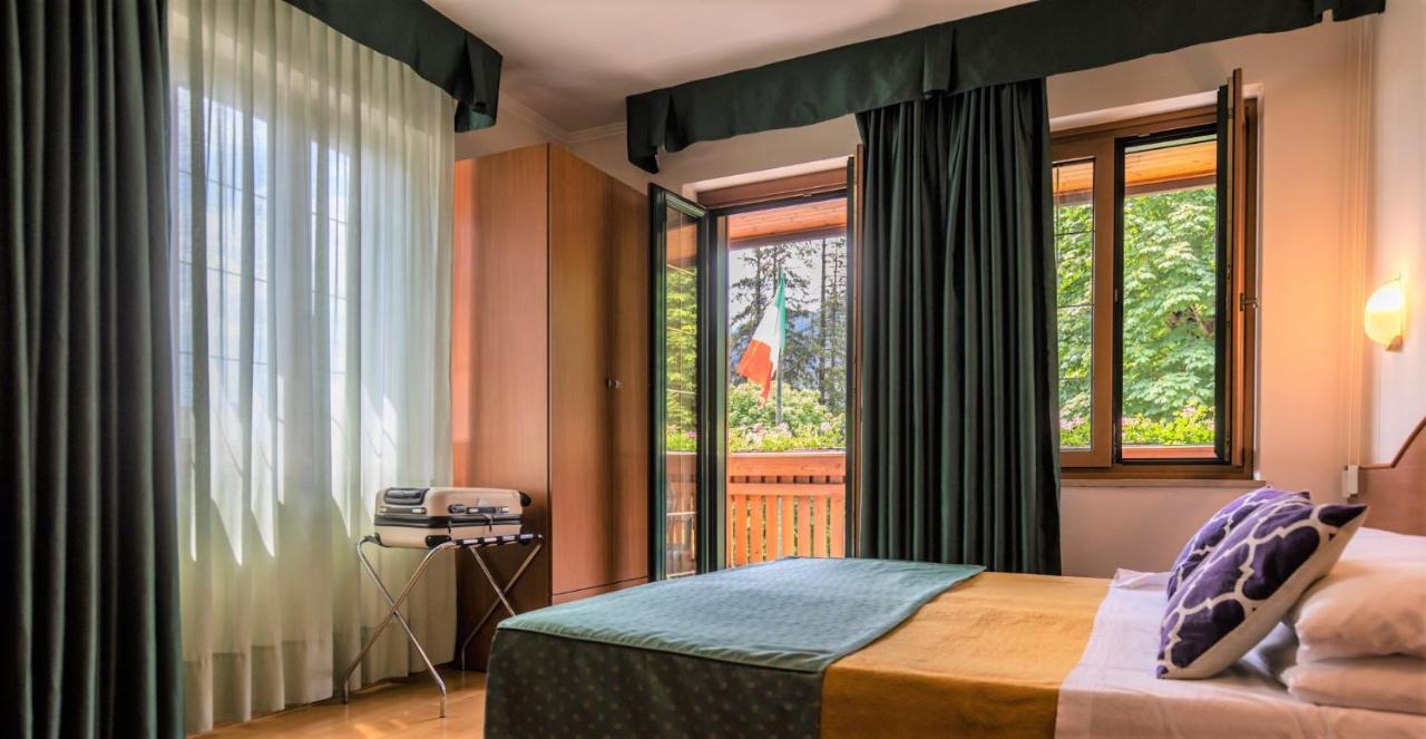 Hotel Centro Benessere Gardel アルタ・テルメ エクステリア 写真